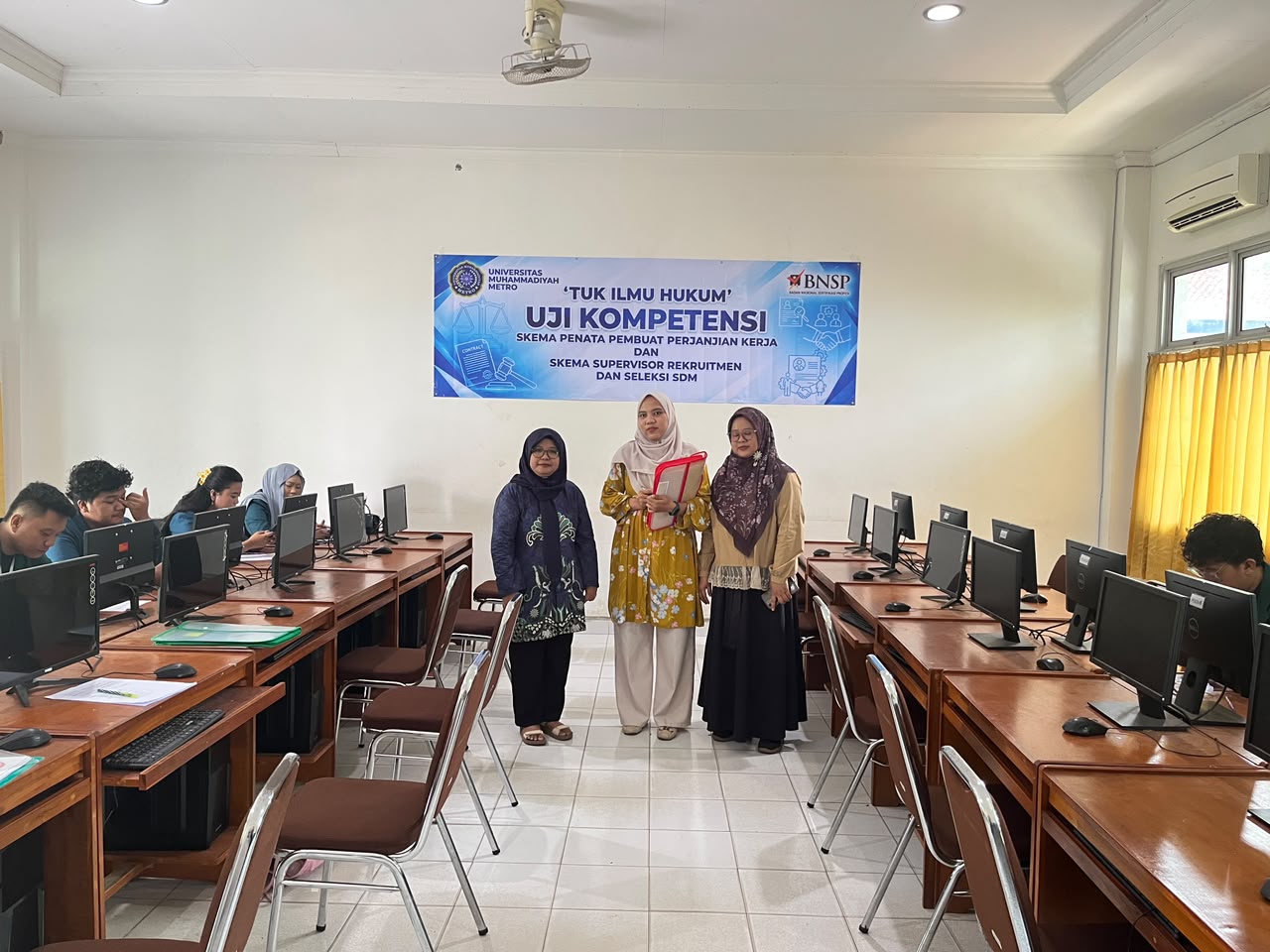 Tingkatkan Kualitas Lulusan, TUK Ilmu Hukum Sukses Gelar Uji Kompetensi bagi 32 Mahasiswa di Gedung D